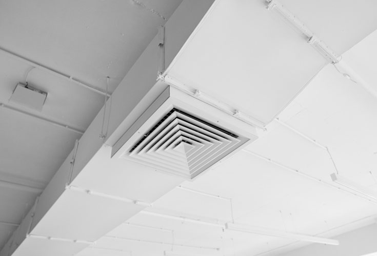 Soffitto con impianto di ventilazione